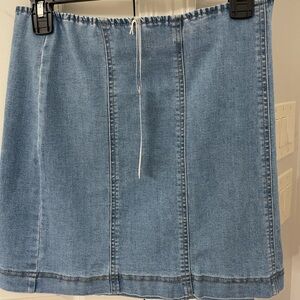 NWT She + Sky stretch denim skirt Size Medium